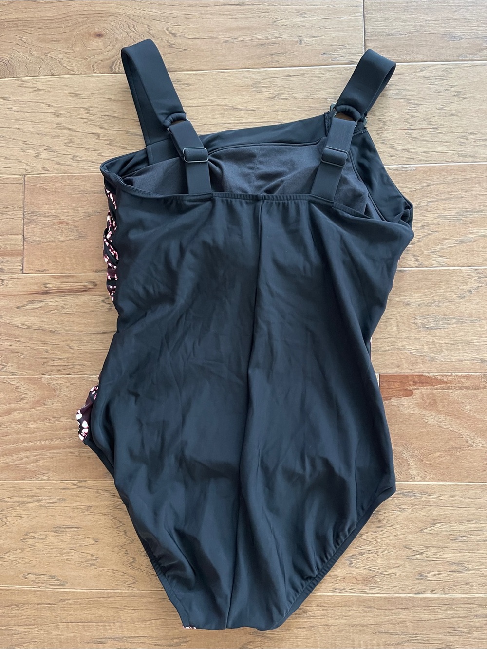 Aquagreen Swimwear Black Pink Wine One Piece Swimsuit Large NWT - Picture 9 of 10